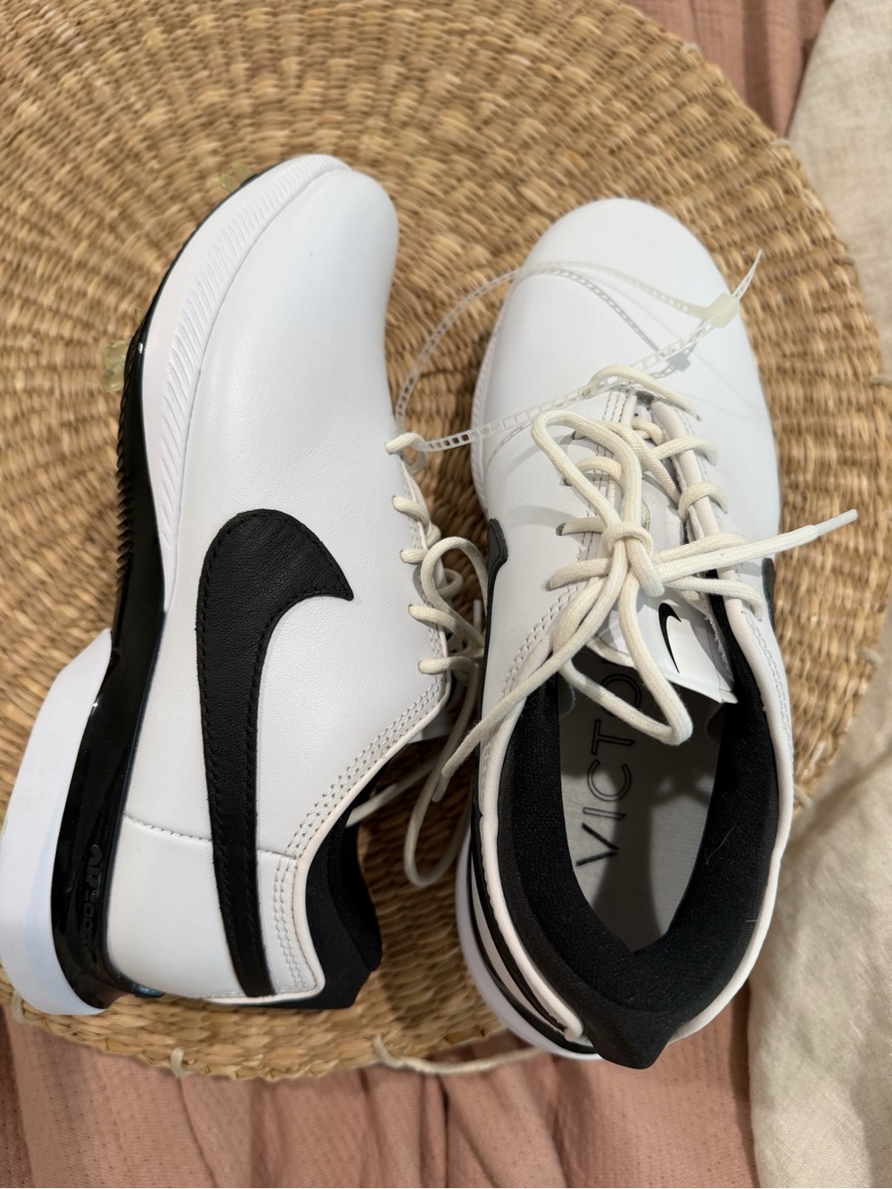 Nike Victory Men's Spiked Golf Shoes White/Black Leather Lace Up US Mens 5